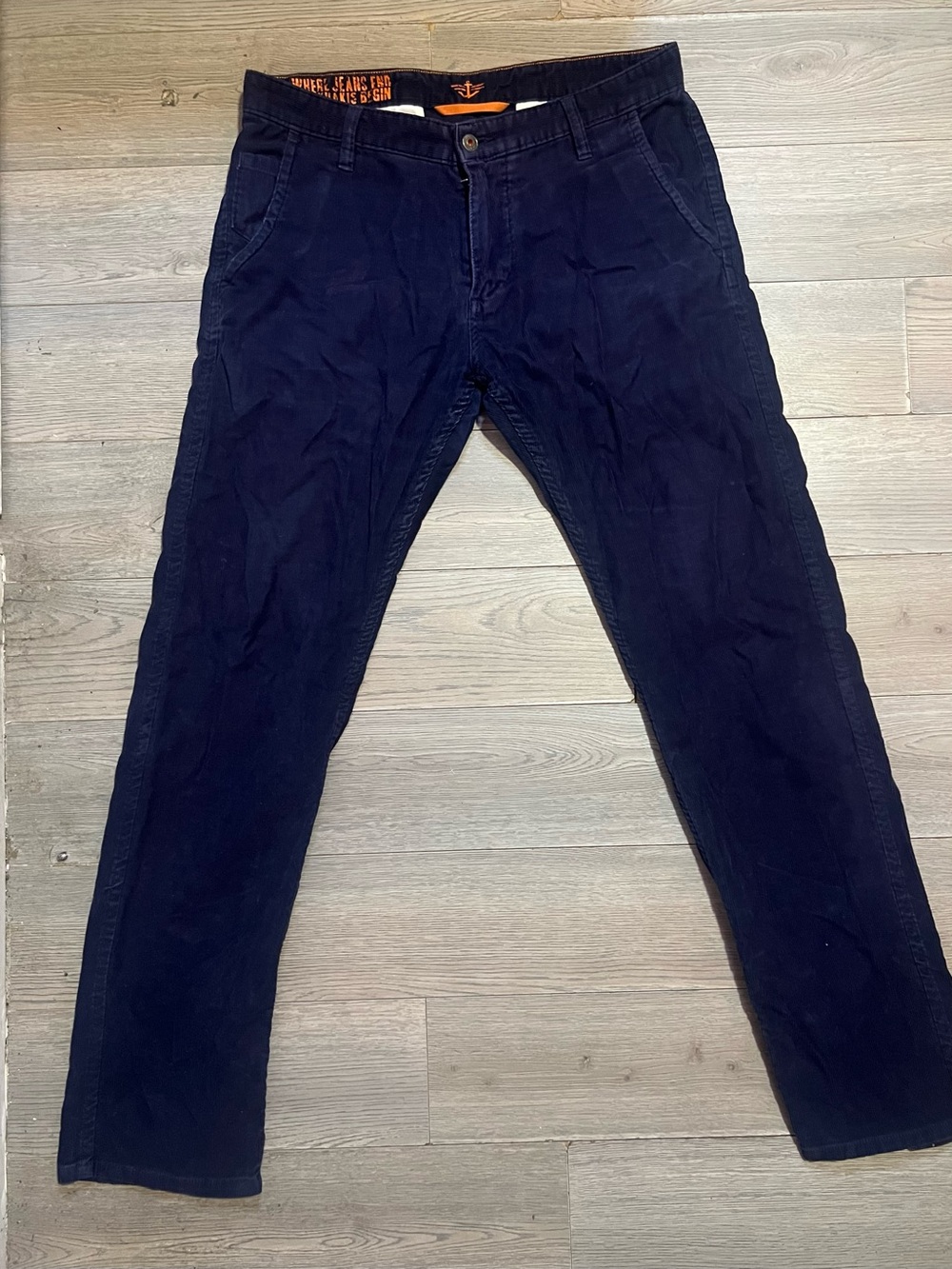 Classic Men’s Navy Chino Pants